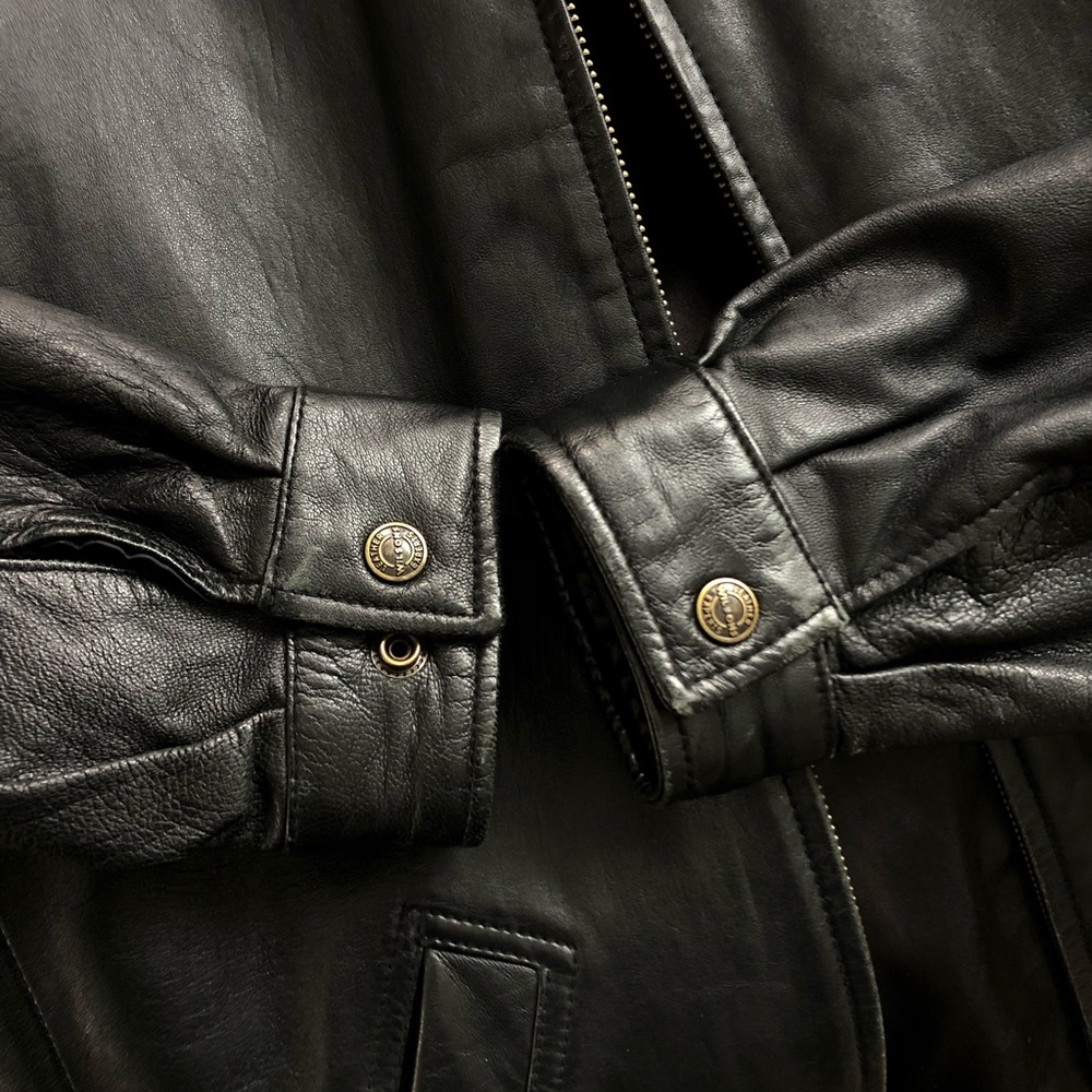 Vintage Wilson’s Black Leather Jacket - Picture 6 of 7